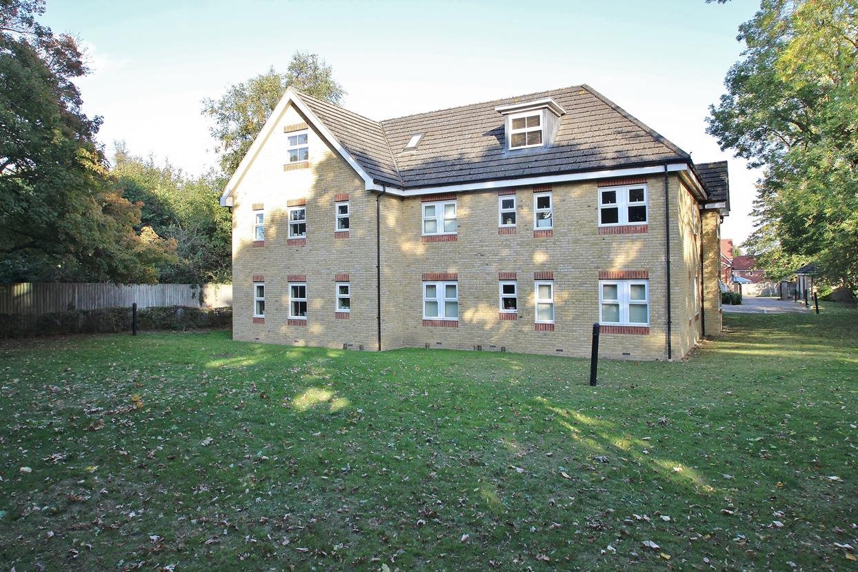 Pryor Close, Tilehurst, Tilehurst Reading